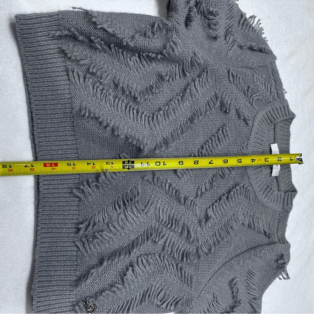Milly Cropped Fringe Looped Gray Knit Sweater‎ Small - Picture 10 of 11